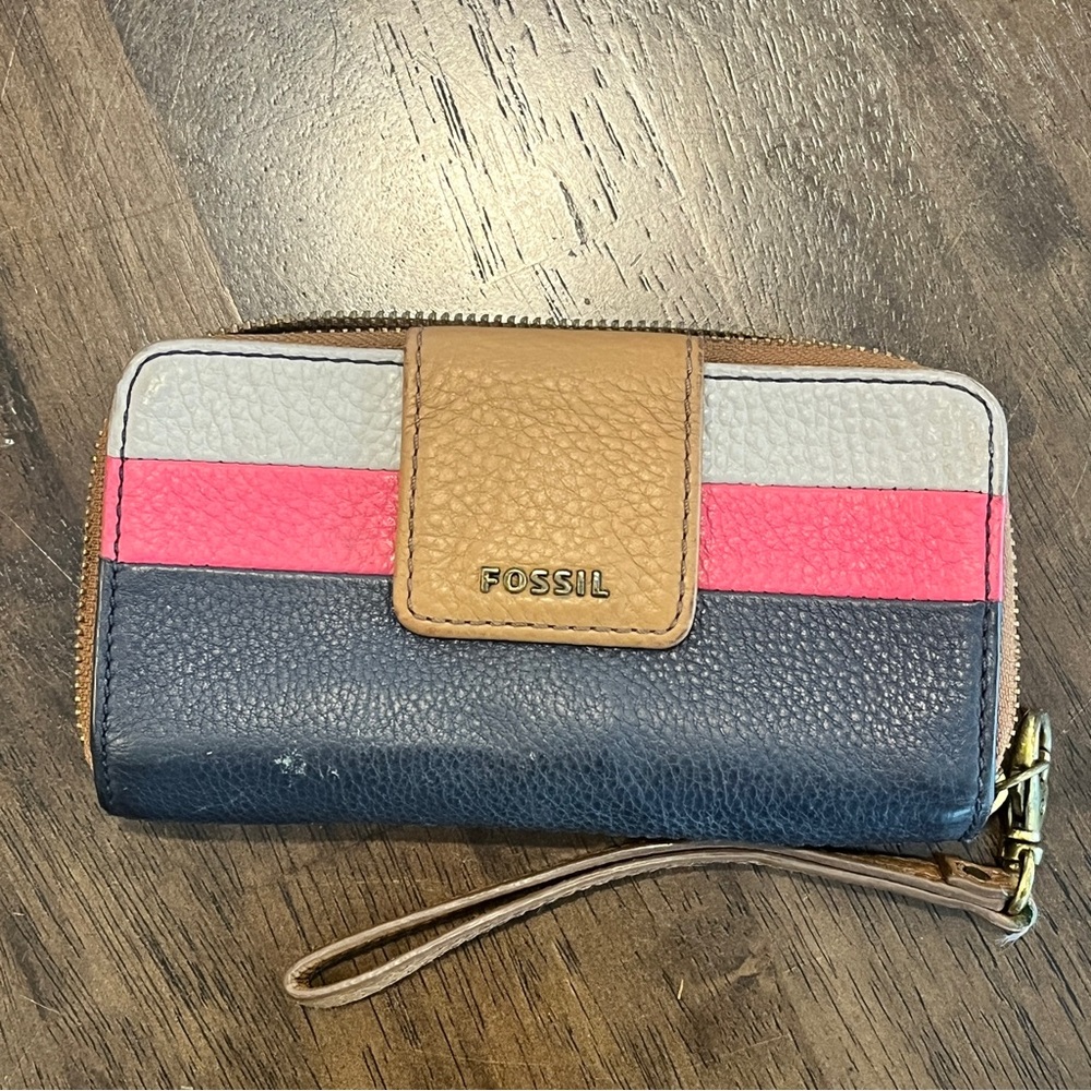 Fossil Women's Gray, Pink, and Navy Wallet